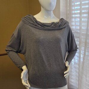 🏷️NWT  -  EXPRESS Gray Cowl Neck NWT Shirt sz M  -  NWT🏷️